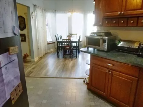 Kitchen - 121 Deer Rd, Frostproof, FL 33843 photo 5 of 6