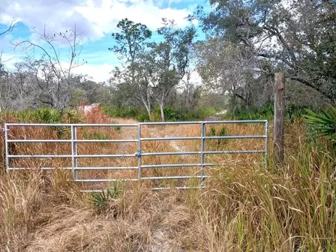 701 Gopher Trl, Frostproof, FL 33843