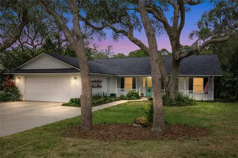 3652 Hurlbut Cir, Lake Wales, FL 33898
