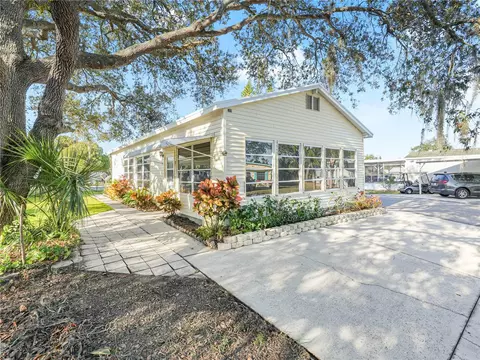 27 Saddlebag Trl S, Lake Wales, FL 33898
