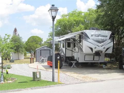 16 Saddlebag Trl S, Lake Wales, FL 33898