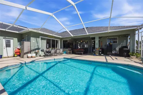 Exterior - 355 Ruby Lake Loop, Winter Haven, FL 33884 photo 4 of 7