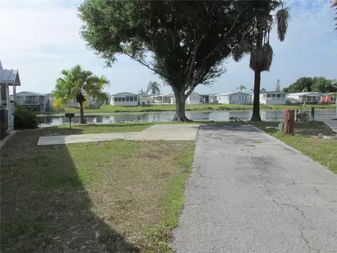 15 Red Quill Cir, Lake Wales, FL 33898
