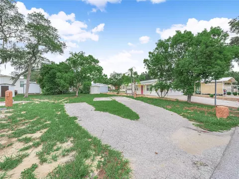 20 Silver Doctor Ln, Lake Wales, FL 33898