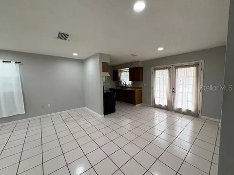 Living - 506 W 9th St, Frostproof, FL 33843 photo 3 of 4