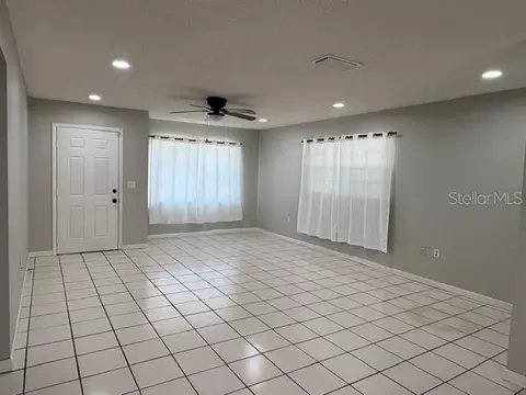 Living - 506 W 9th St, Frostproof, FL 33843 photo 1 of 4