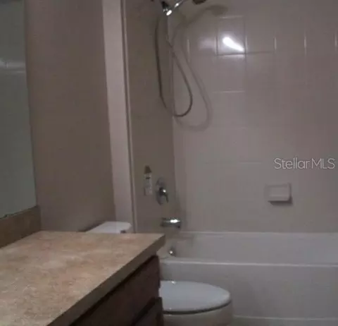 Bath - 3827 Spirited Cir, Saint Cloud, FL 34772 photo 2 of 3