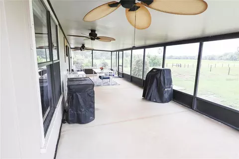 Exterior - 5015 Twin Lakes Ln, Bartow, FL 33830 photo 5 of 12
