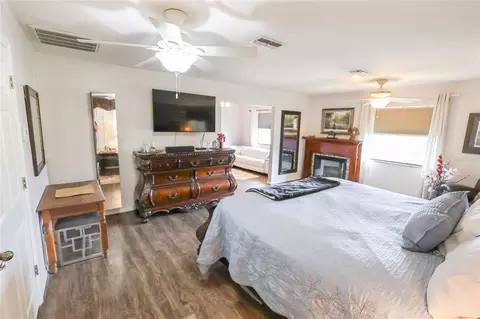 Bedroom - 5015 Twin Lakes Ln, Bartow, FL 33830 photo 5 of 7