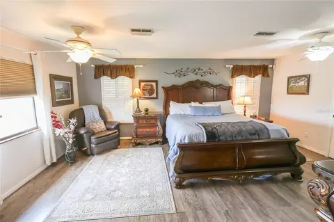 Bedroom - 5015 Twin Lakes Ln, Bartow, FL 33830 photo 4 of 7