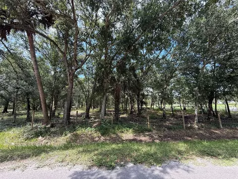 7757 NW 86th Ct, Okeechobee, FL 34972 photo 2