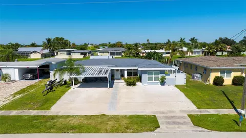 861 Conreid Dr NE, Port Charlotte, FL 33952
