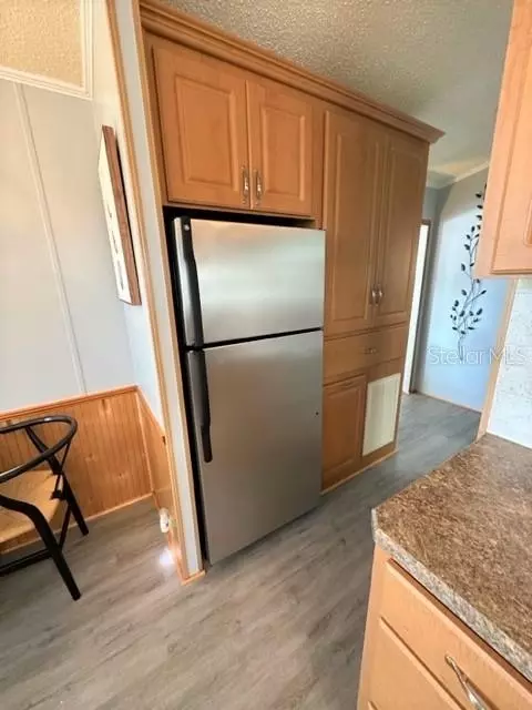 Kitchen - 467 Pine Loop, Frostproof, FL 33843 photo 3 of 4
