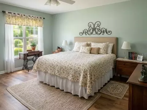 Bedroom - 1001 Mcclellan Rd, Frostproof, FL 33843 photo 1 of 9