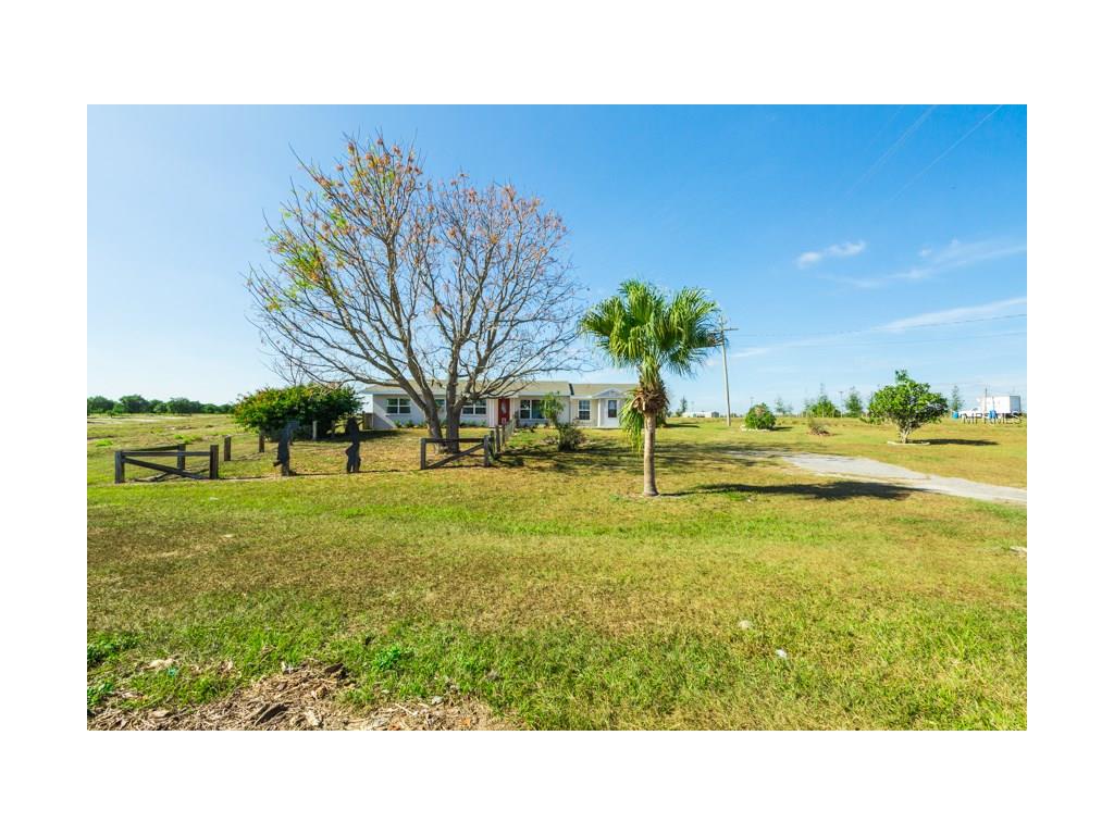 3725 Walker Lake Rd, Bartow, FL 33830 photo 1