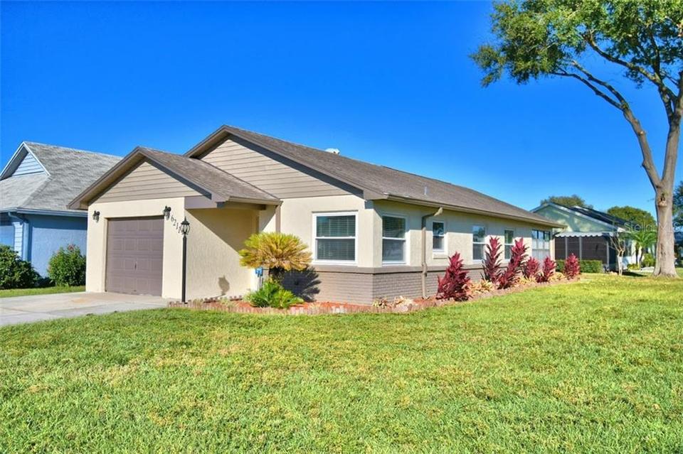  6211 Sandpipers Dr, Lakeland, FL 33809 photo 1