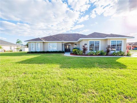 318 Lanceolate Dr, Winter Haven, FL 33880 photo 1