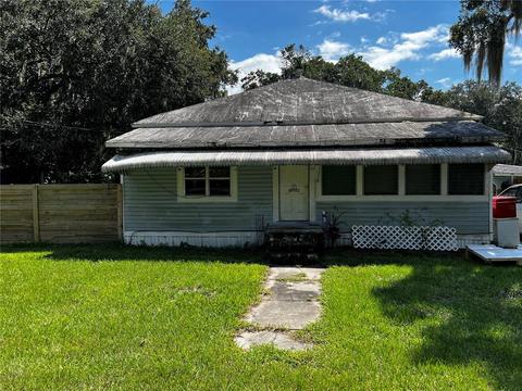 585 Pine St E, Mulberry, FL 33860 photo 1