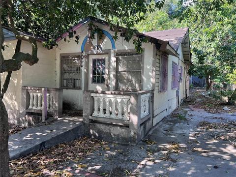 1447 Connestee Rd, Lakeland, FL 33805