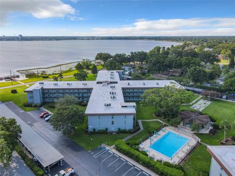 333 Lake Howard Dr NW #103B, Winter Haven, FL 33880