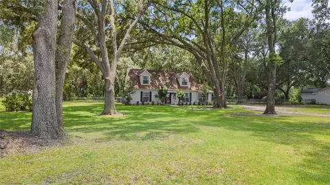 2903 Midway Rd, Plant City, FL 33565