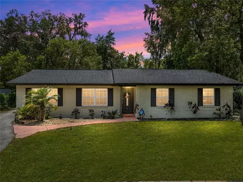 401 Hemlock Dr, Plant City, FL 33563