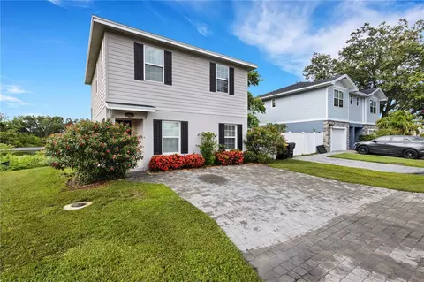 302 Lake Harris Dr, Lakeland, FL 33813