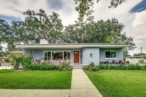 2002 Camphor Dr, Lakeland, FL 33803