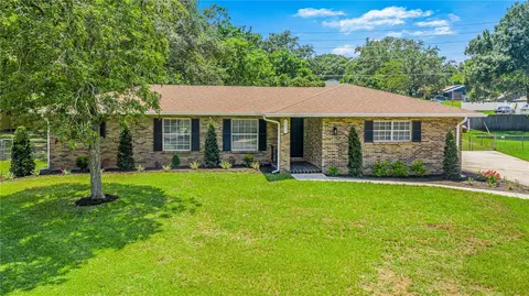 2003 Charnes Ct, Lakeland, FL 33813