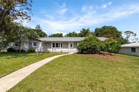 4627 Burgundy Pl, Lakeland, FL 33813