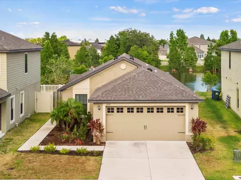 2478 Caspian Dr, Lakeland, FL 33805