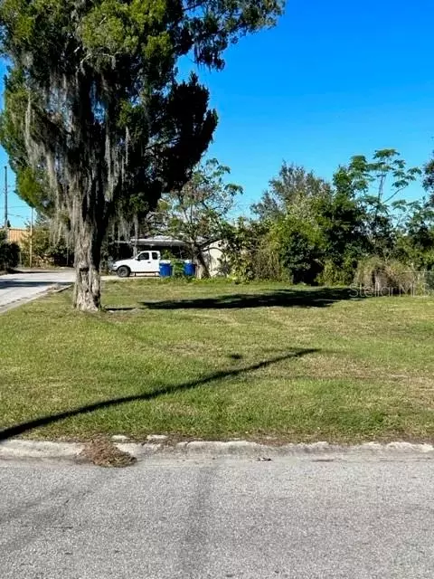 203 Avenue S NE, Winter Haven, FL 33881