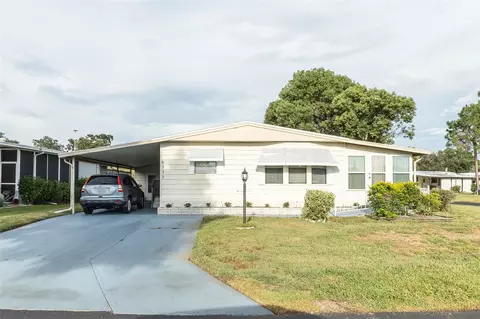 6332 Grove Pointe Dr SE, Winter Haven, FL 33884