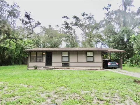 323 Ruby Ave, Deland, FL 32724