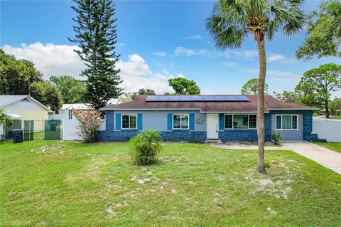 216 Lake Thomas Dr, Winter Haven, FL 33880