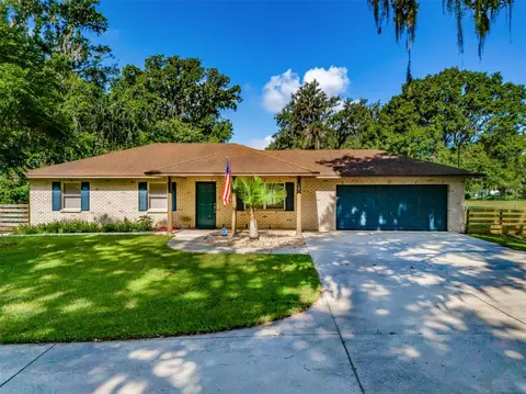 838 Jerry Smith Rd, Dover, FL 33527