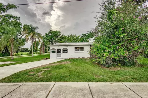 822 S Lanier Ave, Fort Meade, FL 33841