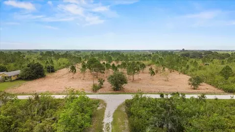 2801 Tawny Dr, Lorida, FL 33857