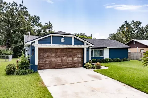 2204 N Warnell St, Plant City, FL 33563