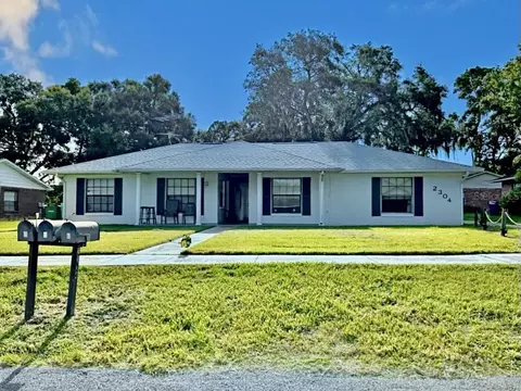 2304 W Cannon Ter NW, Winter Haven, FL 33881