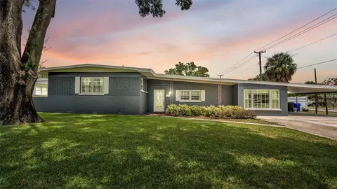 1830 Meadowbrook Ave, Lakeland, FL 33803