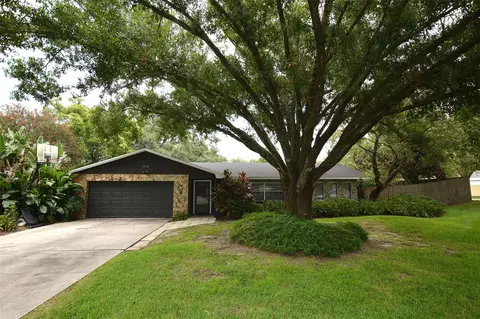 742 Royal Glen Dr, Lakeland, FL 33813