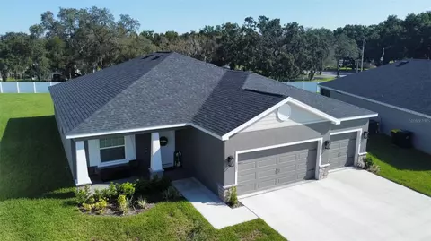 1077 Montgomery Ln, Polk City, FL 33868