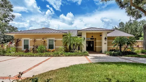 1303 Longwood Oaks Blvd, Lakeland, FL 33811