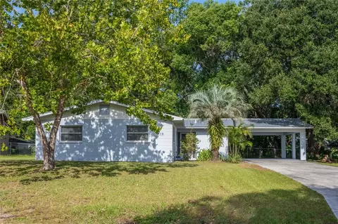 6516 Cromwell Rd, Lakeland, FL 33809