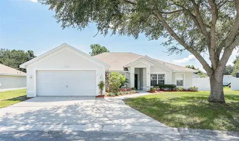 7716 Canterbury Cir, Lakeland, FL 33810