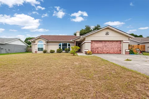 745 Lamp Post Ln, Lakeland, FL 33809