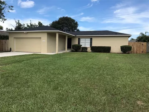 3154 Valley High Dr, Lakeland, FL 33812