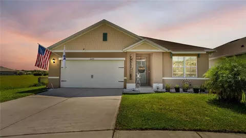 2844 Van Amber Ct, Lakeland, FL 33811