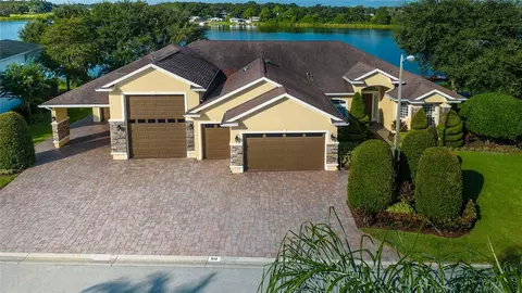 512 Meandering Way, Polk City, FL 33868